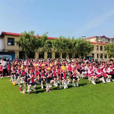 小店街道贾家寨小学“学习二十大，争做好队员”文艺汇演暨表彰大会