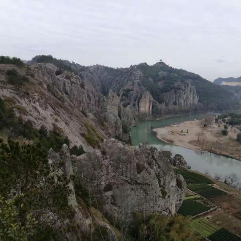 有点心惊，有些特别。不入景区更有趣——沐白环铁城山脊线记行