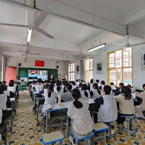 精研博学，笃行仁德——永安三中实习小队展风采。