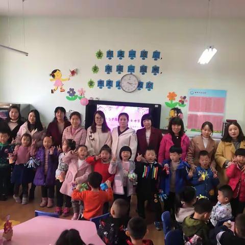 “感恩予您       快乐女神节”庆三八主题教育活动                   ——彬州市幼儿园大六班