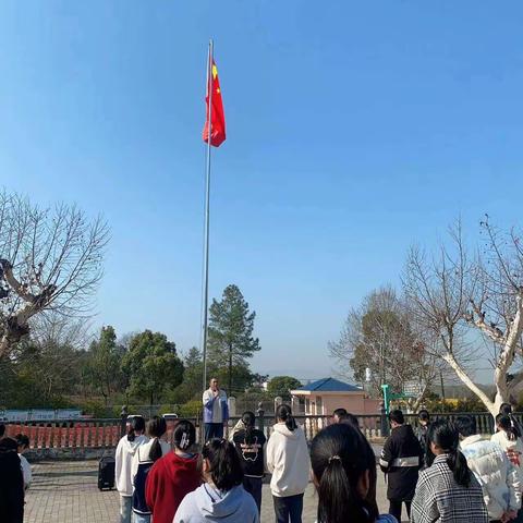 种花护绿   从我做起----上畈中学植树节活动