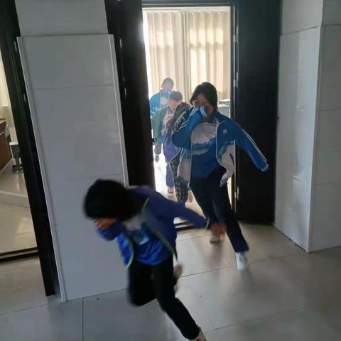 菜李小学火灾演练