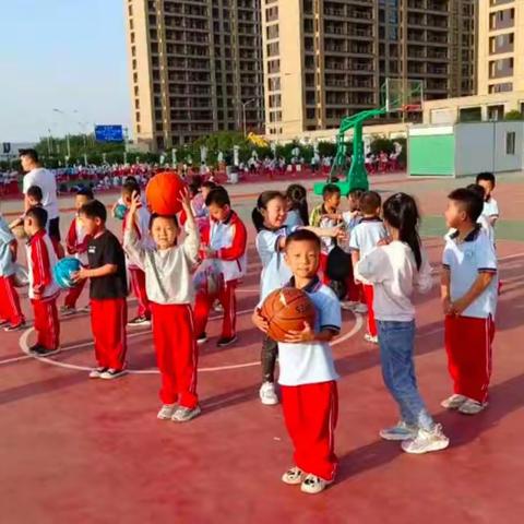 西安航空基地第一小学_篮球社团未来之星学期总结