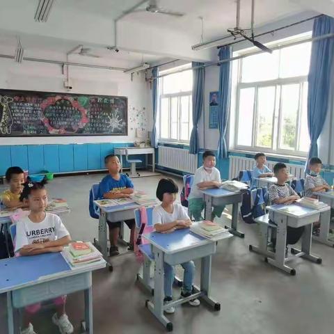 用爱筑梦，快乐成长💕——曹妃甸区第七农场中心小学一年级