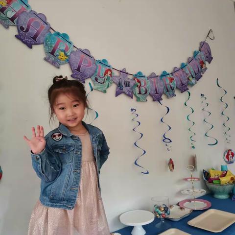 Happy Birthday to my granddaughter！