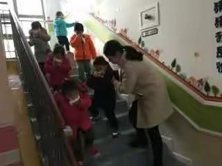 西安市雁塔区第三幼儿园消防应急疏散演练