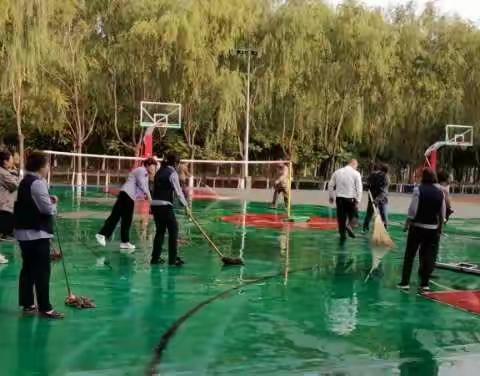 甘其毛都口岸加工园区管理委员会开展双节期间城乡环境卫生整治暨秋冬季传染病防控