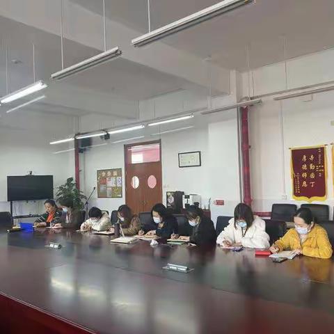 落实“双减”，提质增效——白家庄小学汇景苑校区教研