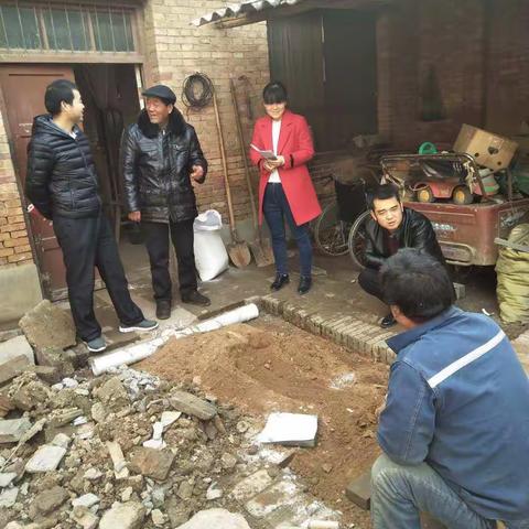 扶贫路上我和你