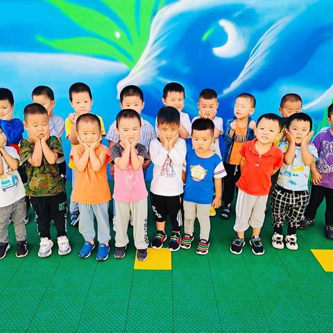 一实幼儿园水邑华庭幼儿园分园小一班《幼儿园生活，发现新的自己》