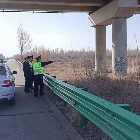 专项整治涉路违法行为，保障道路安全有序