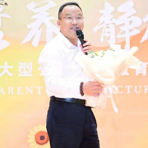 点燃激情  赢在中高考——海南东坡学校2023届决战中高考励志演讲会