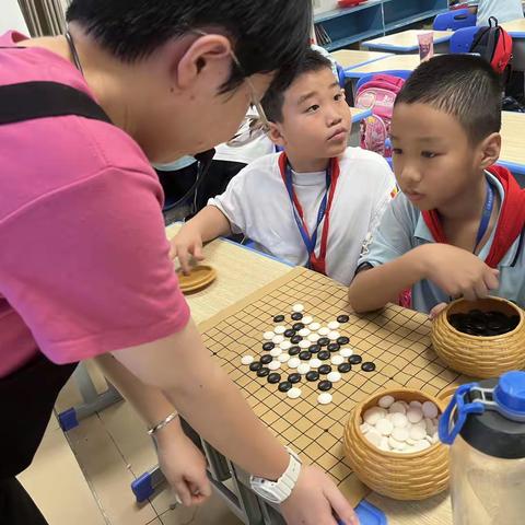 2022-2023年度第二学期【第10周】实验小学七彩光课程——欢乐五子棋