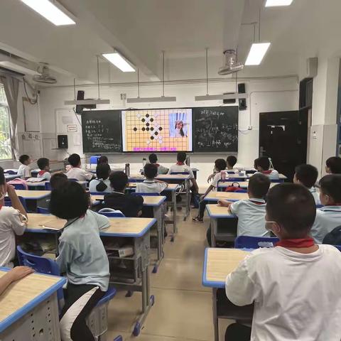 2022-2023年度第二学期【第15周】实验小学七彩光课程——欢乐五子棋