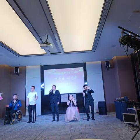 岳阳残疾人艺术团特殊演出：为梦想插上翅膀，我们一样自由飞翔