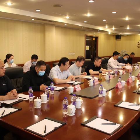 天津国银华夏集团及中铁十八局莅临卫滨区考察洽谈会