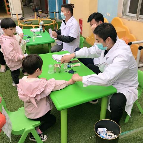 健康体检，快乐成长——社区幼儿园体检活动