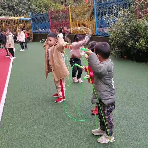 上饶市青苹果幼儿园第三周