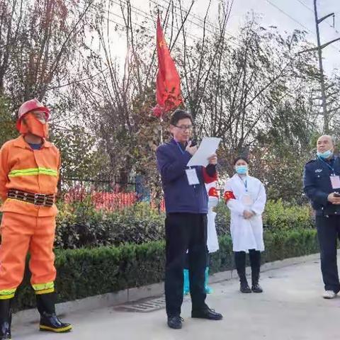 郓城县鸿德幼儿园消防演练