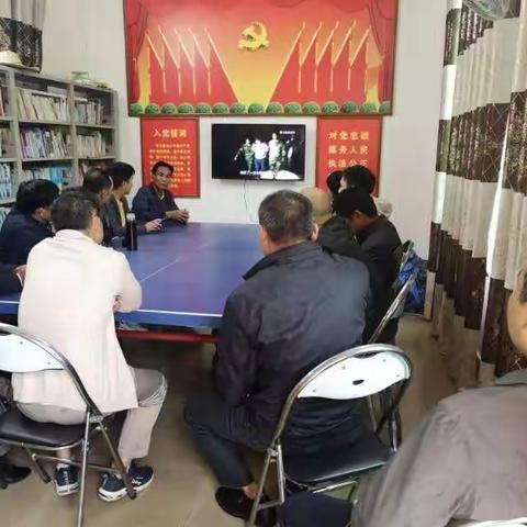 长山村深入开展扫黑除恶专项学习会议和宣传活动