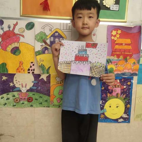 红蕾幼儿园大一班小朋友庆“七.一”喜迎“二十大”