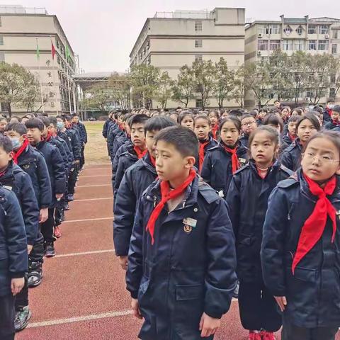 🚴🏻逐梦新学期，一起向未来 🚴🏻🚀龙川学校小学部五（3）班第一周常规训练