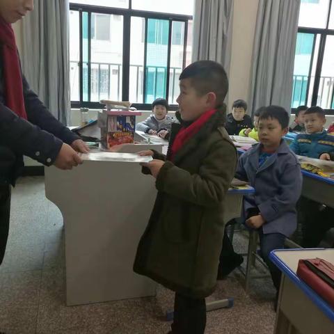 思维的种子在手中传递                -----------2018学年习悦培训二年级奥数培优活动撷英