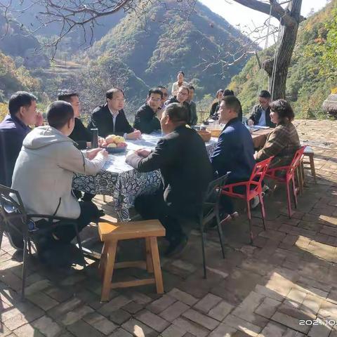 建设银行洛阳分行到坡前村洽谈乡村振兴项目对接