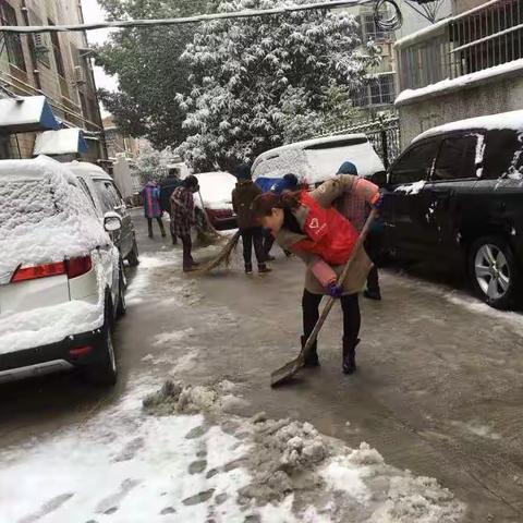 雪情就是命令！居民的需要就是我应尽的义务！