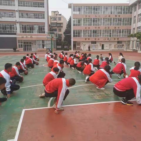 展教师风采，促教师发展