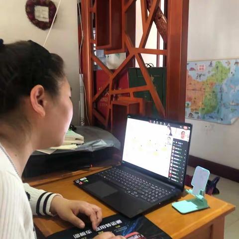 阳光下成长，珍爱生命——苇元屯小学