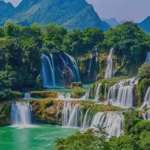 【凤凰户外旅行】4月18日至30日/湘逢桂景/湖南广西十三日自由行（汽车订制团）