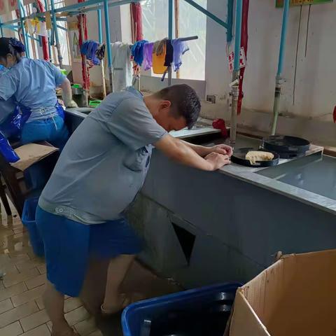 升头组中暑急救和心肺复苏应急演练