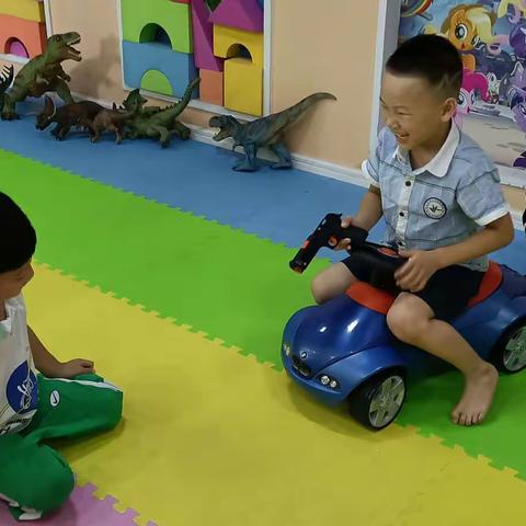 纳尼亚幼儿园小熊一班八月第一周周反馈