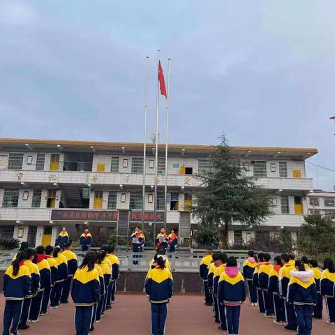 “养成良好的学习习惯”——白仓完小升旗仪式五（一）班