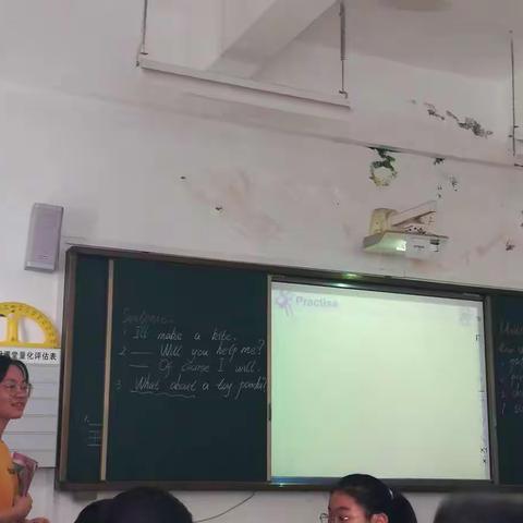 海南鲁迅中学巴马校区英语组五月份教研活动简报