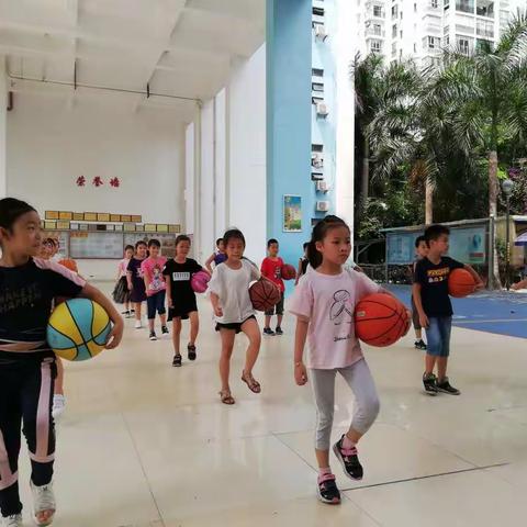 海南鲁迅中学巴哈马校区篮球特色课开展情况阶段汇报