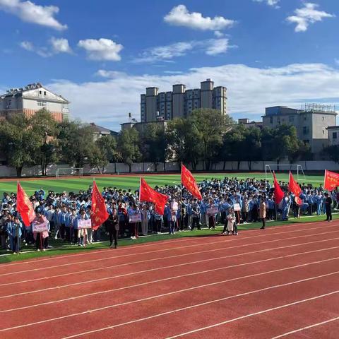 凝心聚力，绽放青春———万年二中九年级学生运动会