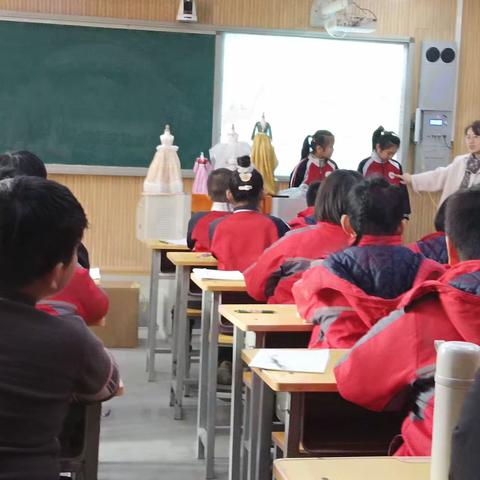 劳动最光荣一一深泽县铁杆小学劳动课