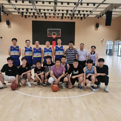 情系学子，关爱职工，篮球助威，高考无畏———区财政局机关党支部为高考职工子女送祝福
