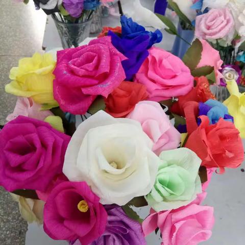 纸艺飞扬社团——一双巧巧手，绘制百花争艳图！