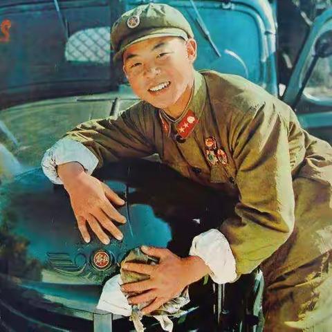 学雷锋，争做新时代好少年