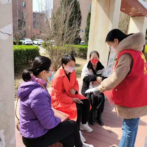 神兴社区开展“绿色清明 文明祭扫”活动