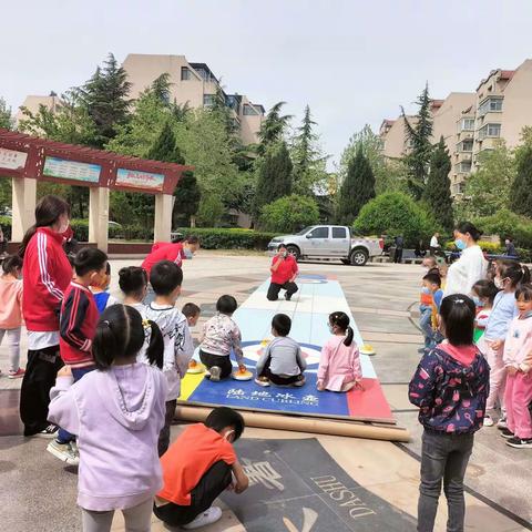 “陆地冰壶”体验活动——走进神兴社区
