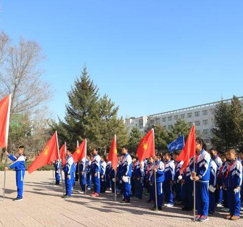 缅怀革命先烈，弘扬民族精神