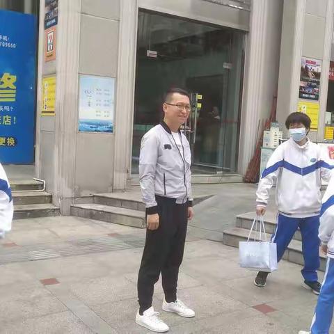 七（1）班E组成员第一期主题活动:冥想（自我批评与自我反省）