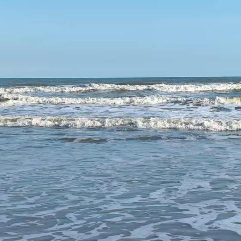 七律鼎龙湾观海