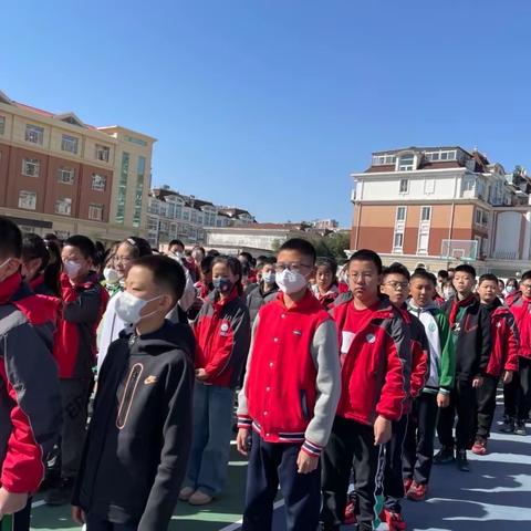 双语6.4班级新蕾周报（第一期）（副本）