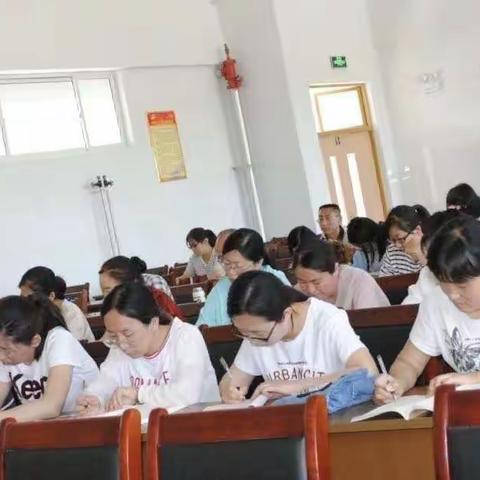 聚焦阅读素养 提高阅读能力—临朐县第二实验小学阅读专题研讨活动