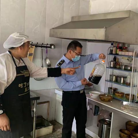 黄寨市场监管所扎实开展端午节前和中高考期间食品药品安全专项检查